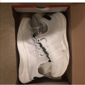 Nike shift one size 12